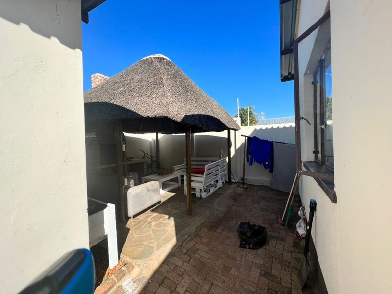 STUNNING FAMILY HOME FOR SALE – CIMBEBASIA - Photo 4