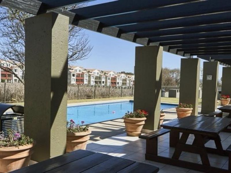 Quality tenants for this stunning property - Photo 3