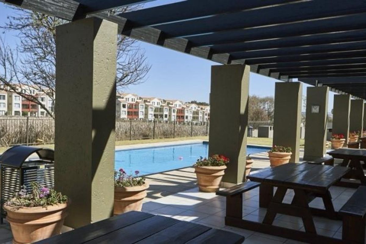 Quality tenants for this stunning property - Photo 3