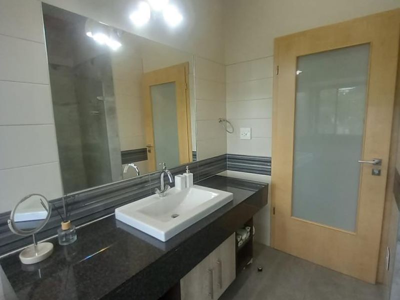 PENTHOUSE TO RENT - COMPANIES ONLY - Photo 8