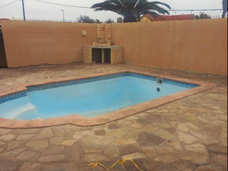 Walvisbay , Namibia | Family home for sale - Photo 3