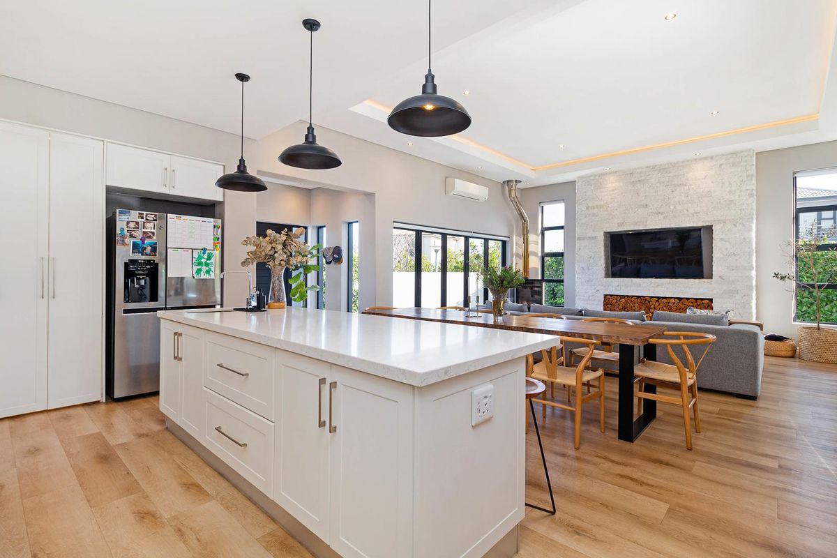 A Rare Gem in Sagewood Security Estate - Photo 5