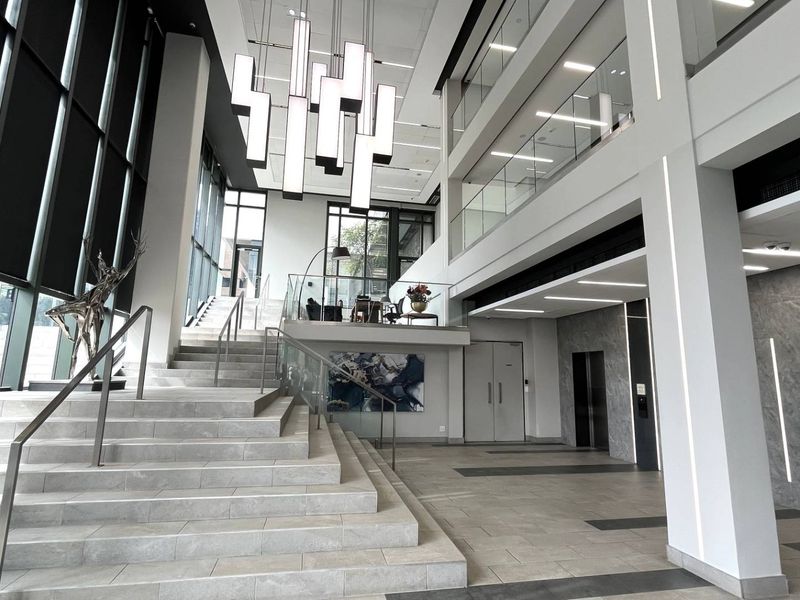 Urban Edge Living: A Loft That Works as Hard as You Do - Photo 2