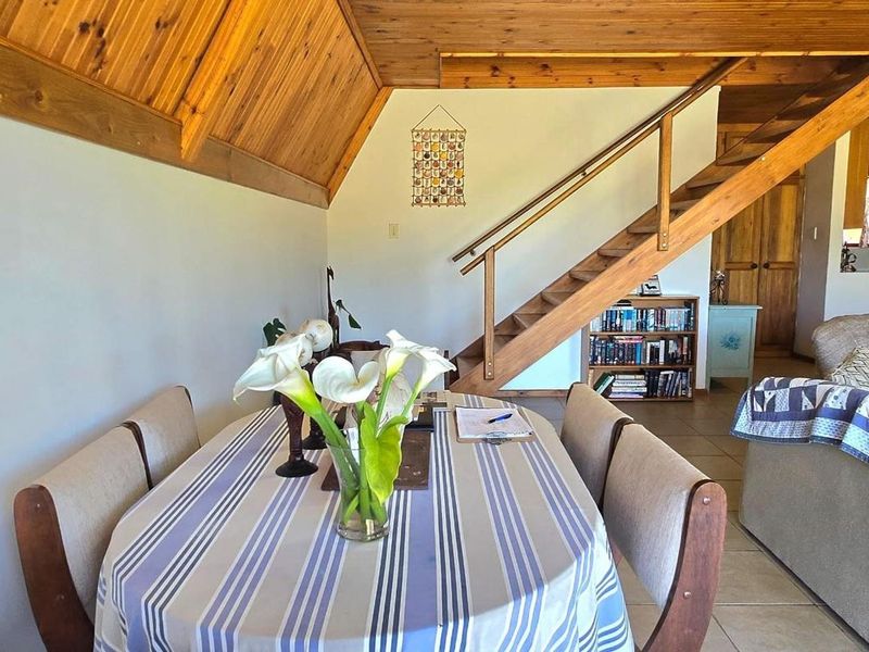 Spacious Coastal Dual Living Home with Distant Sea Views in Franskraal - Photo 9