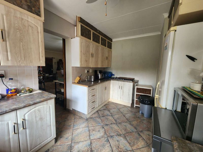 Dream home on the Vaal Dam - Photo 9