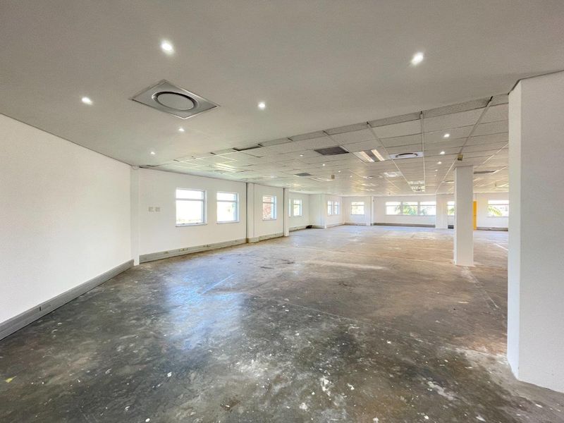 Retail in Mount Edgecombe - Photo 2