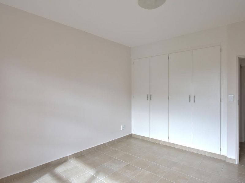 2 Bedroom/ 1 Bath/ 1 Carport / 1st Floor Unit. - Photo 5
