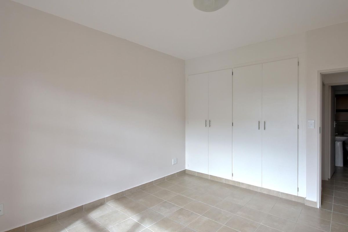 2 Bedroom/ 1 Bath/ 1 Carport / 1st Floor Unit. - Photo 5