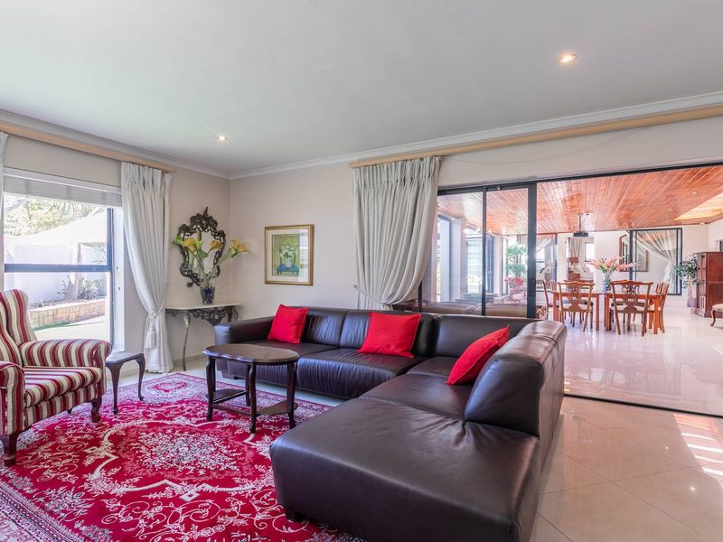Spacious and Versatile Property with Ample Accommodation - Photo 8