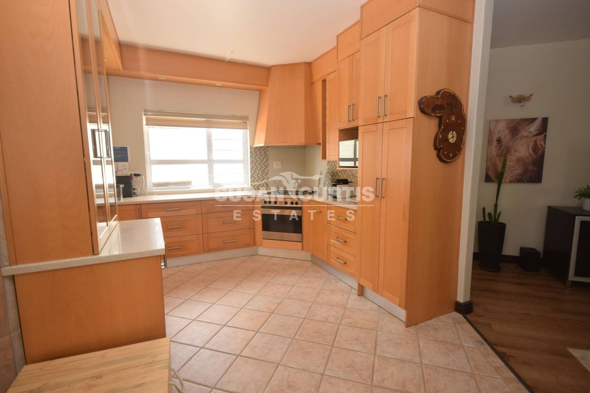 READY TO MOVE IN!! - Photo 3