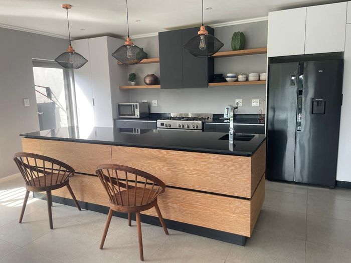 Property #2487948, House For Sale in Palm Lakes Estates