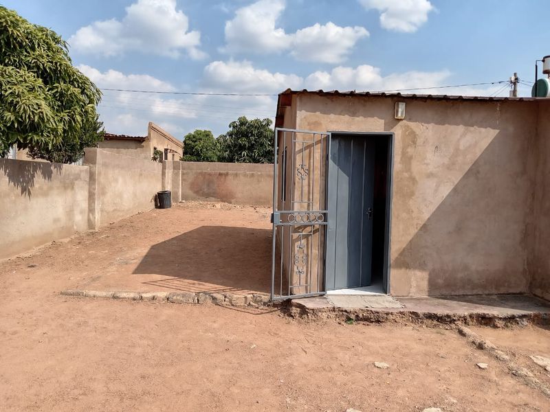 1 Bedroom House For Sale in Mabopane Unit V - Photo 3