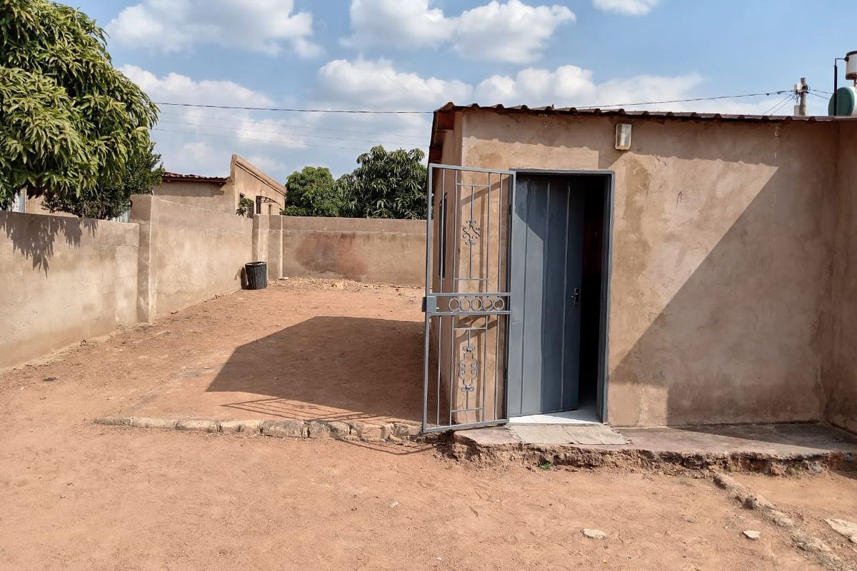 1 Bedroom House For Sale in Mabopane Unit V - Photo 3