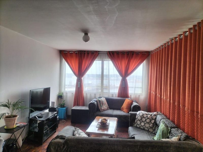 Secure Two-Bedroom Home with Sea Views in Durban Central - Photo 5