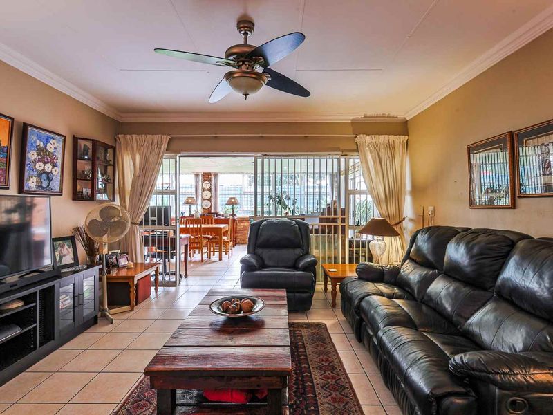 Investor’s Dream: Multi-Unit Property with Strong Rental Returns. - Photo 7