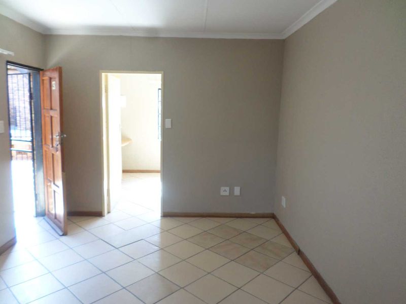 Cambridge Village, 1 Bedroom apartment for sale - Photo 4