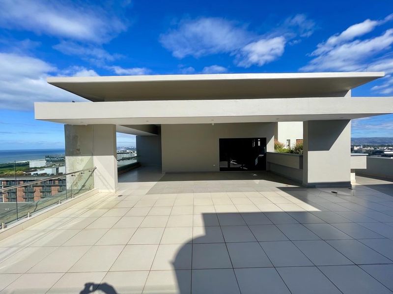 Hendra - Luxury 3-Bedroom, 3-Bathroom Penthouse Apartment with Sea Views and Expansive Entertainment Patio - Photo 2