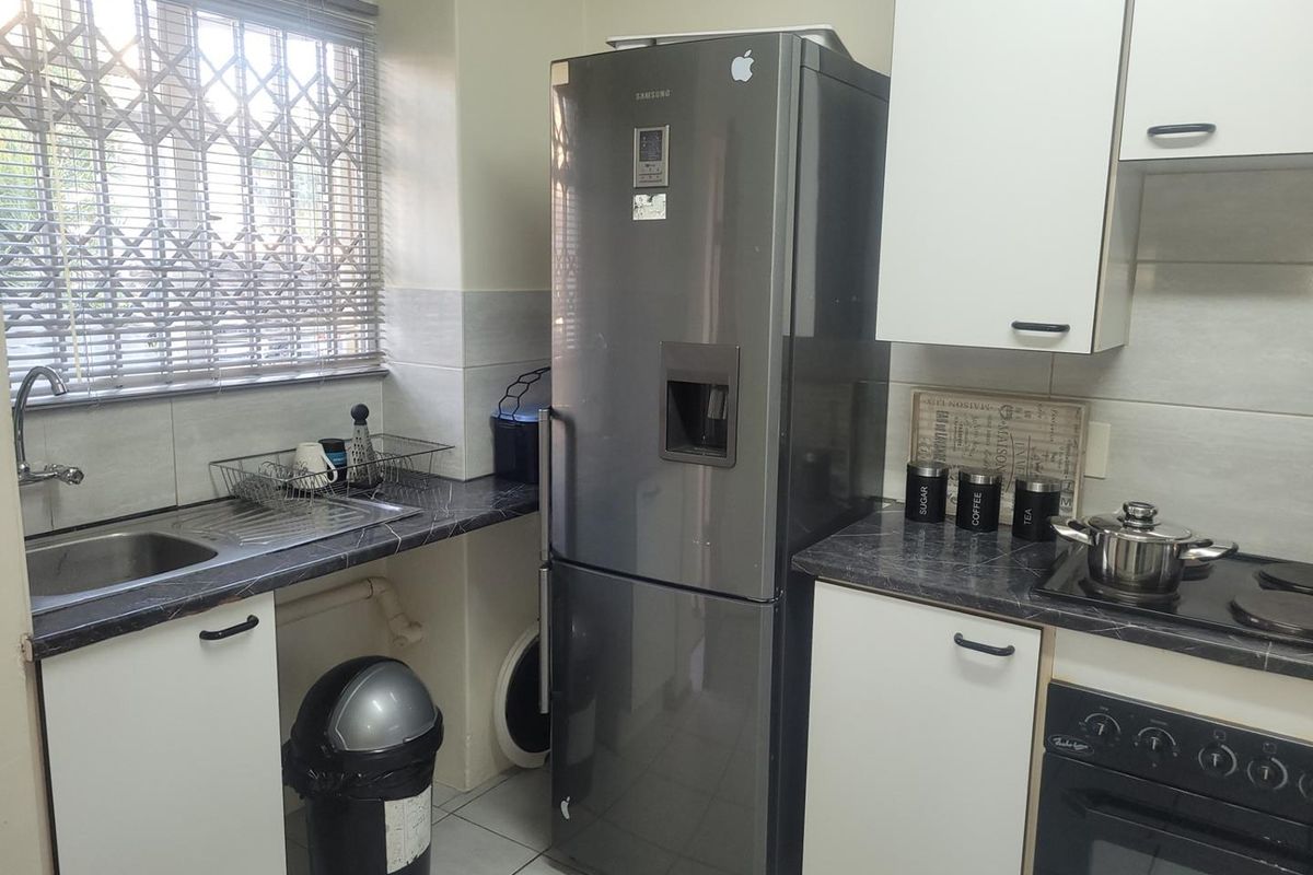 EXCLUSIVE SOLE MANDATE! Secure apartment. - Photo 4
