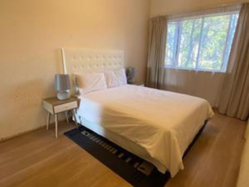 One Bedroom  -  Apartment for Sale in Sandton - Photo 5