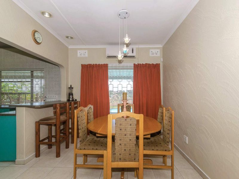 Beautiful Home in the heart of Queensburgh - Photo 8