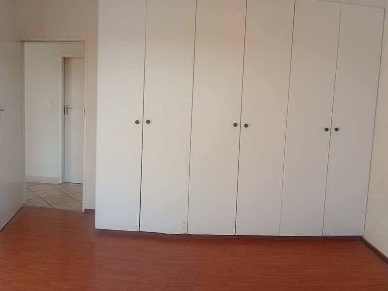 A SPACIOUS APARTMENT - Photo 6