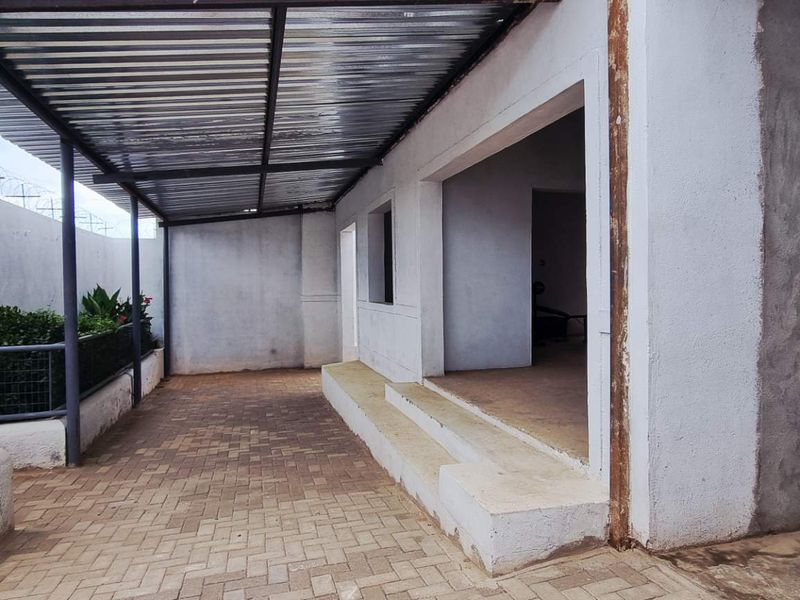 KATUTURA - FREEDOM SQUARE HOUSE FOR SALE - Photo 4