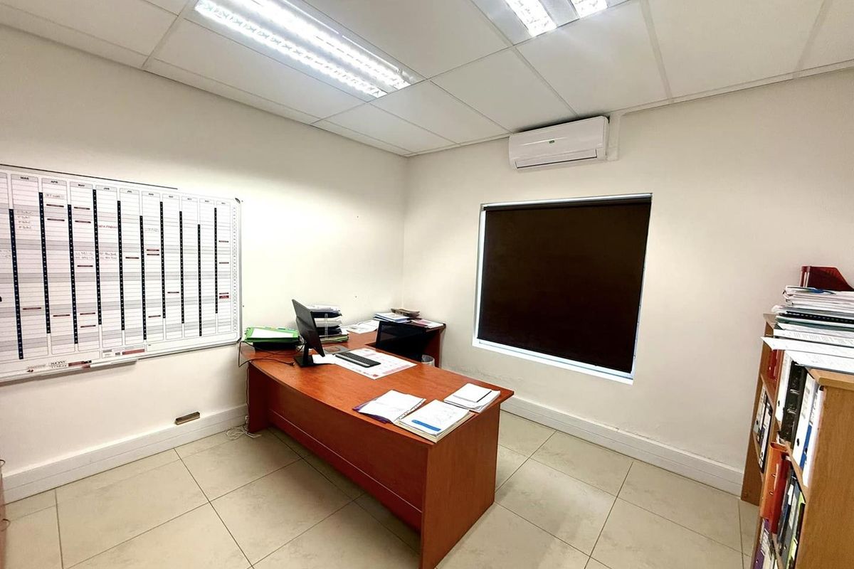Office Space TO LET in Eros - Photo 4