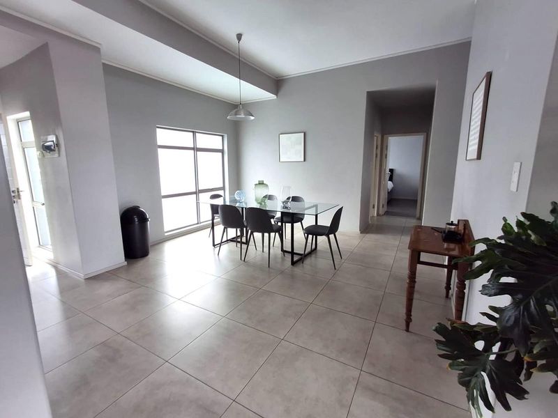 FURNISHED 3 Bedroom Apartment in OAKLANDS - Photo 7
