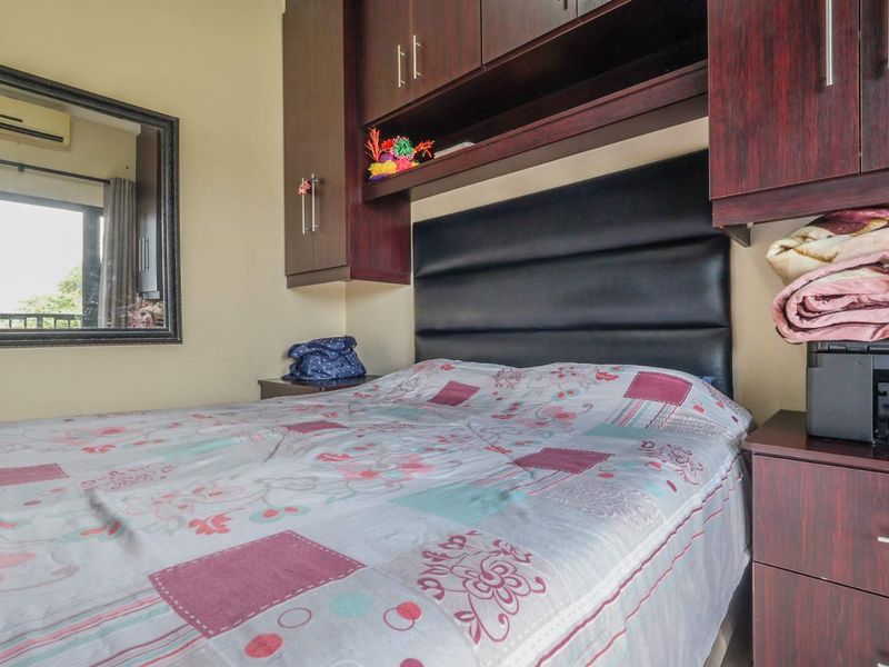 Stunning Two Bedroom Unit In Lakeridge Estates - Photo 10