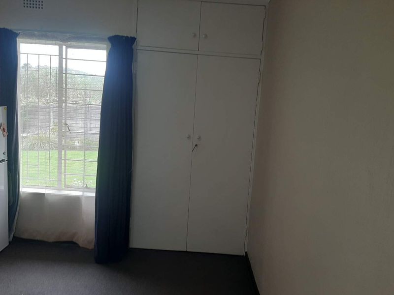 3 Bedroom House in Glen Vista for 1 999 000.00 - Photo 9