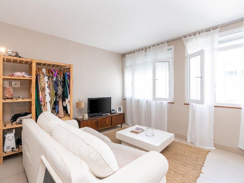 Invest Smart: Airbnb friendly Studio Apartments in Cape Town's Hotspot! - Photo 6