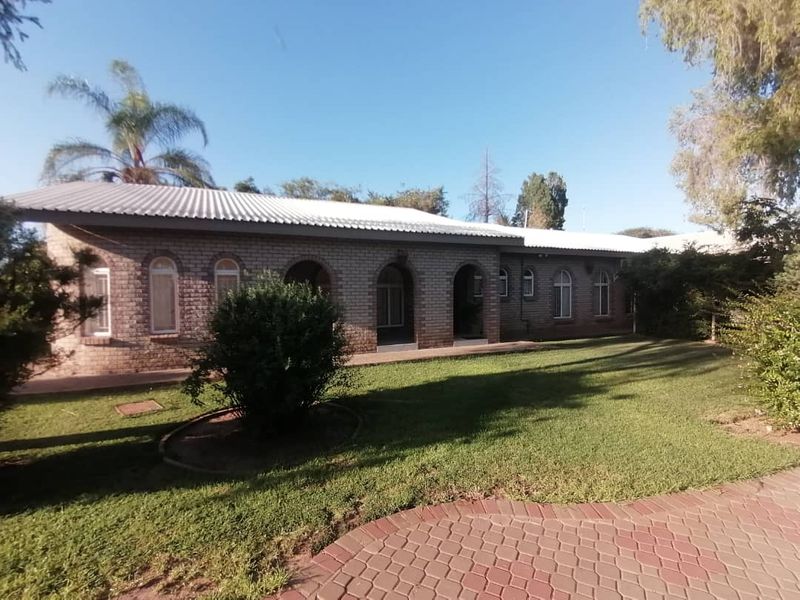 GORGOUES PLOT FOR SALE, ENDLESS POSSIBILLITIES - MARIENTAL (HARDAP) - Photo 10