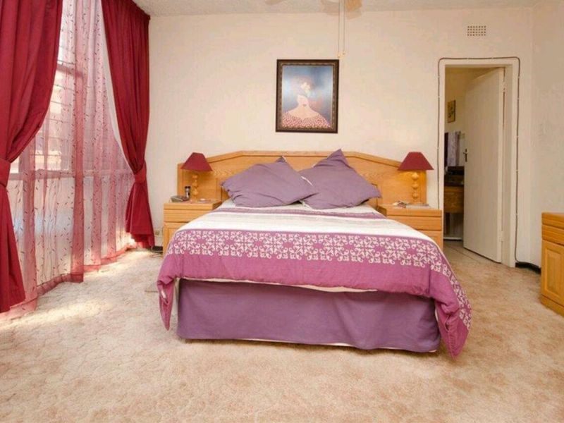 3 Bedroom Duplex For Sale in Windsor East - Photo 8