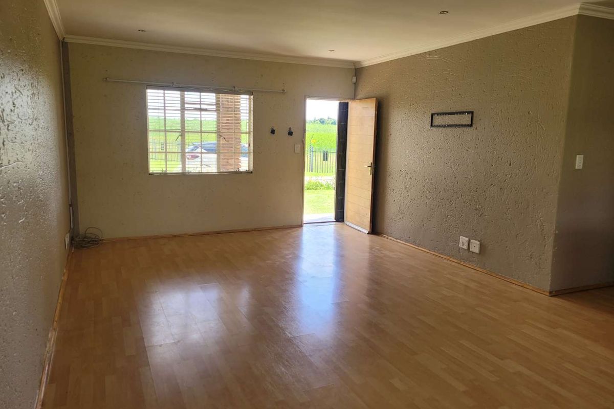 SECURE AND SPACIOUS - INVESTORS DREAM! - Photo 3