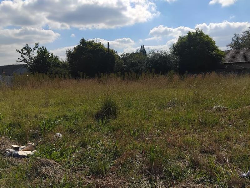 Large vacant land available for sale. - Photo 1