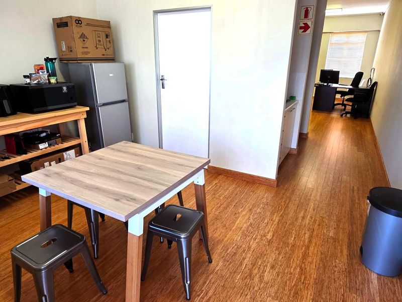 First Floor Office in Westlake - Photo 2