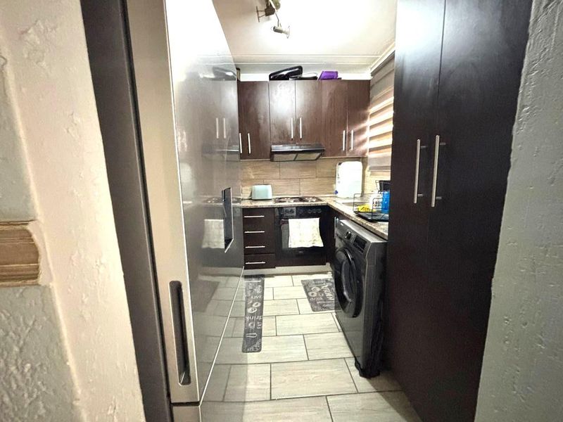 2 Bedroom Unit Ground Floor Unit for sale in Winchester Hills - Photo 2