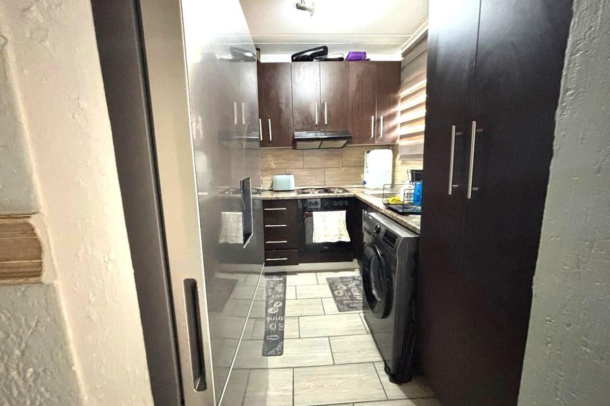 2 Bedroom Unit Ground Floor Unit for sale in Winchester Hills - Photo 2