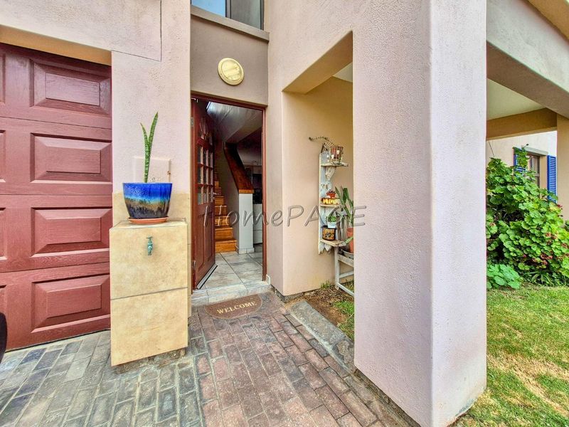 Fairway Estates, Walvis Bay:  Unit in Fairway Complex is for Sale - Photo 3