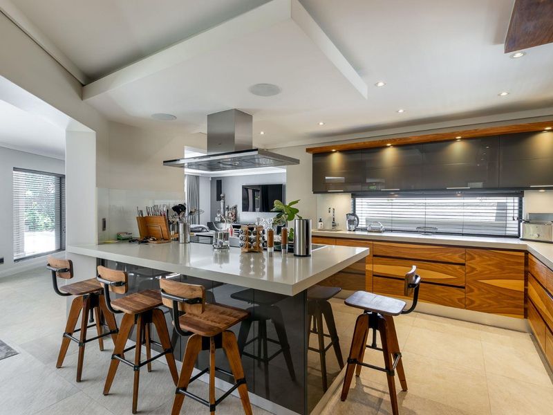 4 Bedroom House For Sale in Dainfern Golf Estate - Photo 3