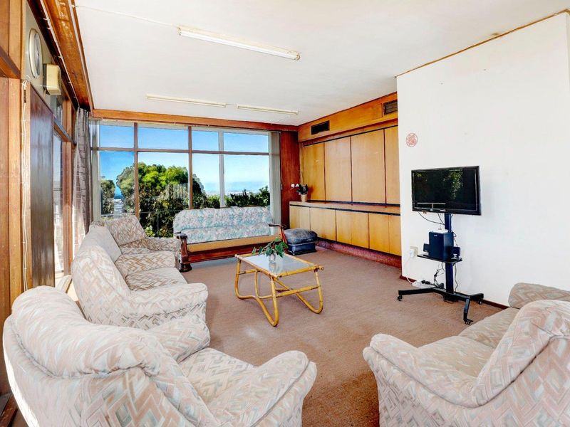 Striking Double-Storey Home with Endless Possibilities & Views - Photo 4