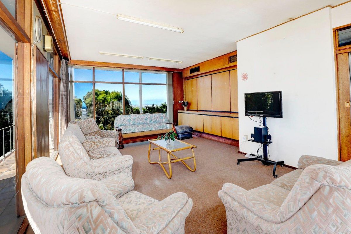 Striking Double-Storey Home with Endless Possibilities & Views - Photo 4