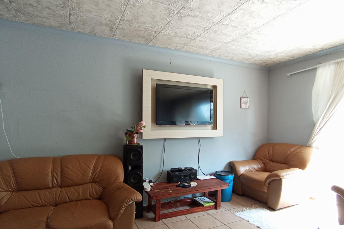 2 bed unit for sale in Florida - Photo 4
