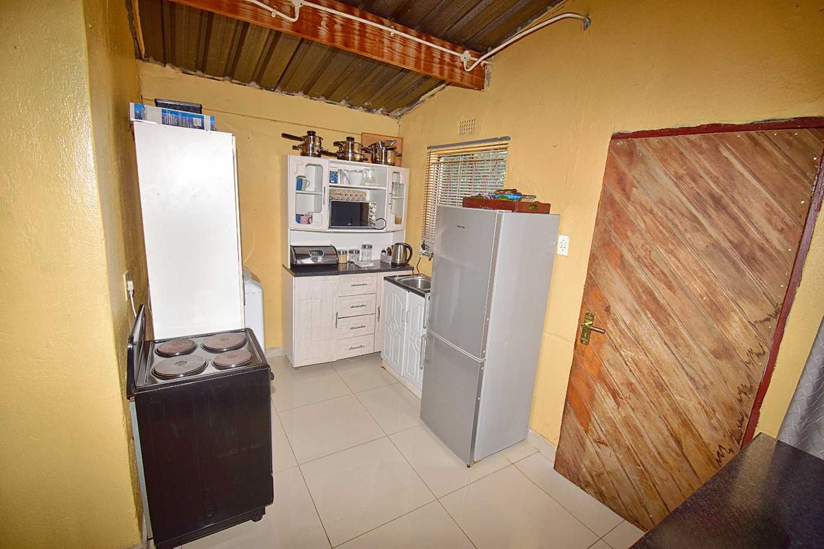 Well Priced Home - Photo 5