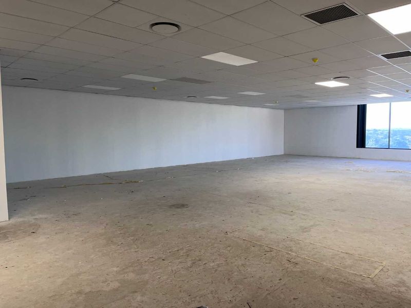 Prime Office Space in Sable Square Centre - Photo 4