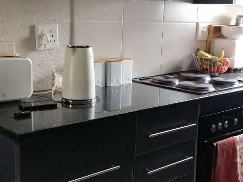 3 Bedrooms house to rent in Kwa-Thema ext 2 - Photo 5