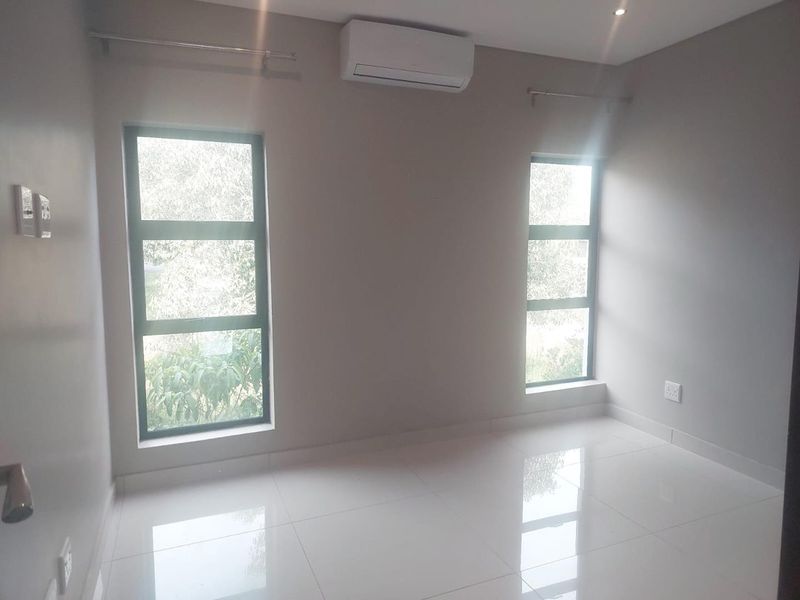 Beautiful Home in Palm Lakes for Rental - Photo 8