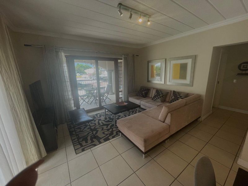 FURNISHED TWO BEDROOMS - Photo 2