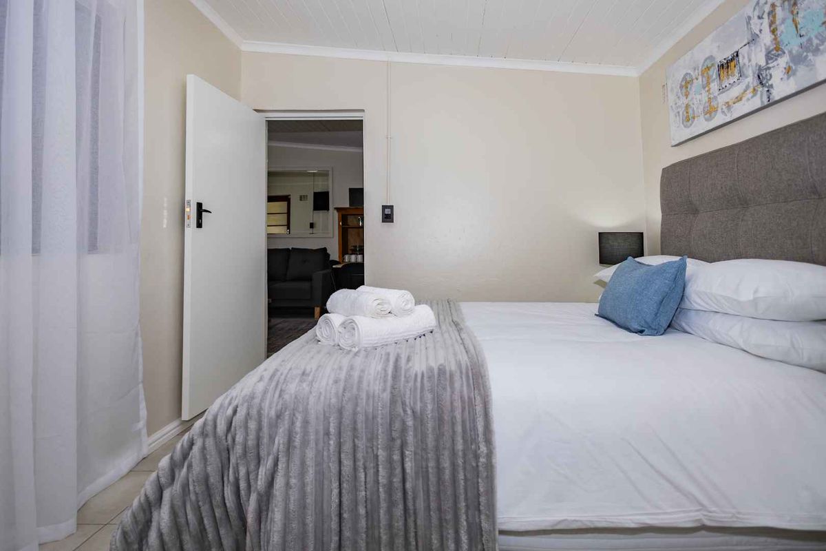 Urban Oaks Guest House - Photo 4