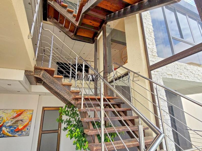 Long Beach, Proper, Walvis Bay: 4 Bedr Contemporary home is for Sale - Photo 6